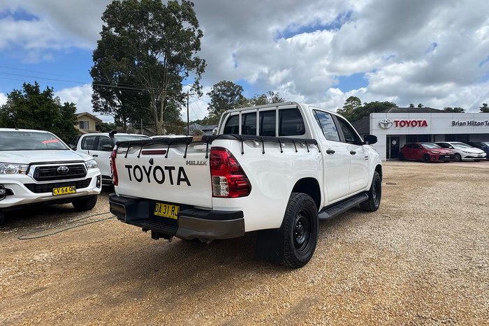 2021 Toyota Hilux SR
