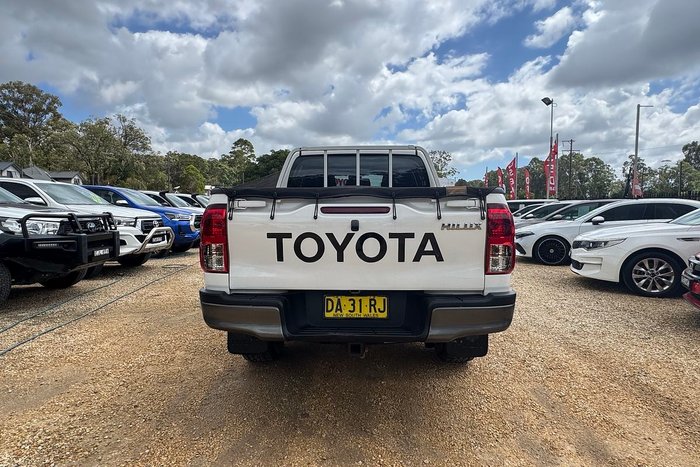 2021 Toyota Hilux SR