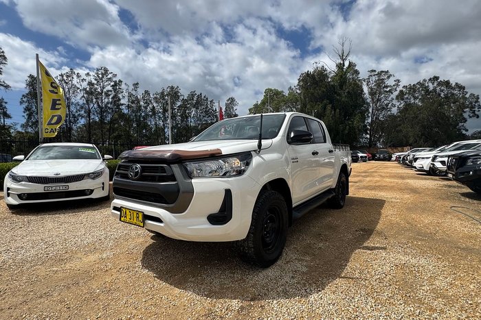 2021 Toyota Hilux SR