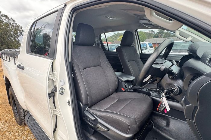 2021 Toyota Hilux SR