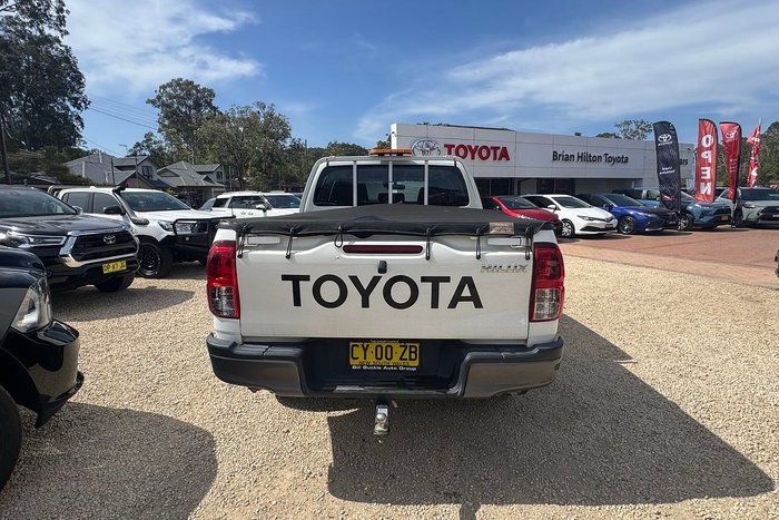 2020 Toyota Hilux SR