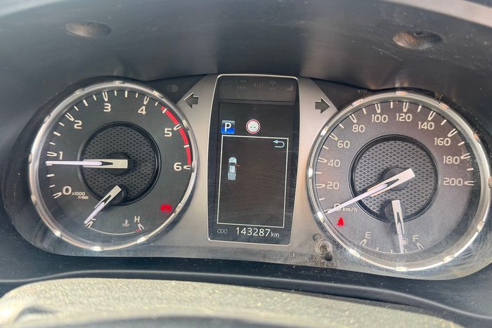 2020 Toyota Hilux SR