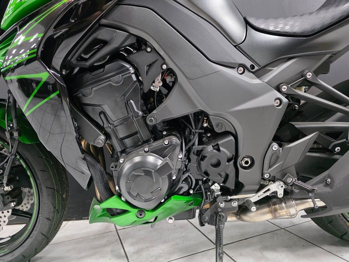 2025 Kawasaki Z1000 Grey