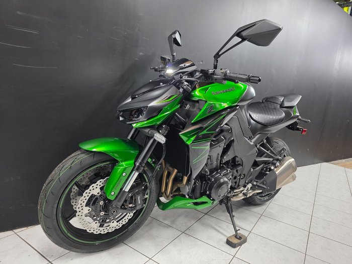 2025 Kawasaki Z1000 Grey