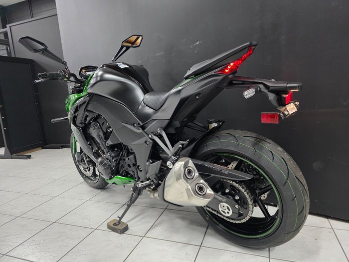 2025 Kawasaki Z1000 Grey
