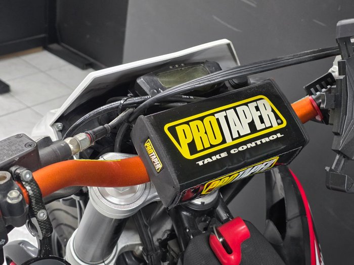 2013 HUSQVARNA TE449 Red