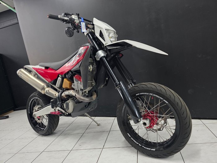 2013 HUSQVARNA TE449 Red