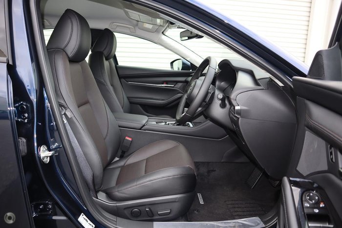 2025 Mazda 3 G20 Touring