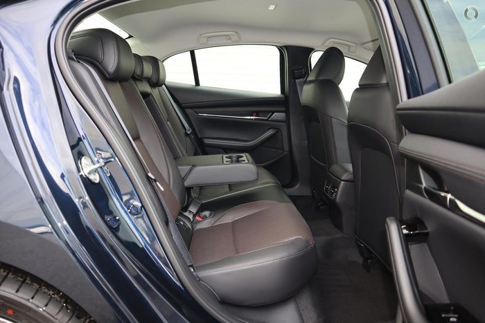 2025 Mazda 3 G20 Touring