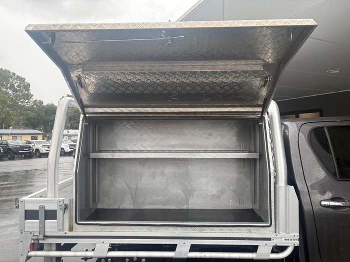 2022 Toyota Hilux SR5