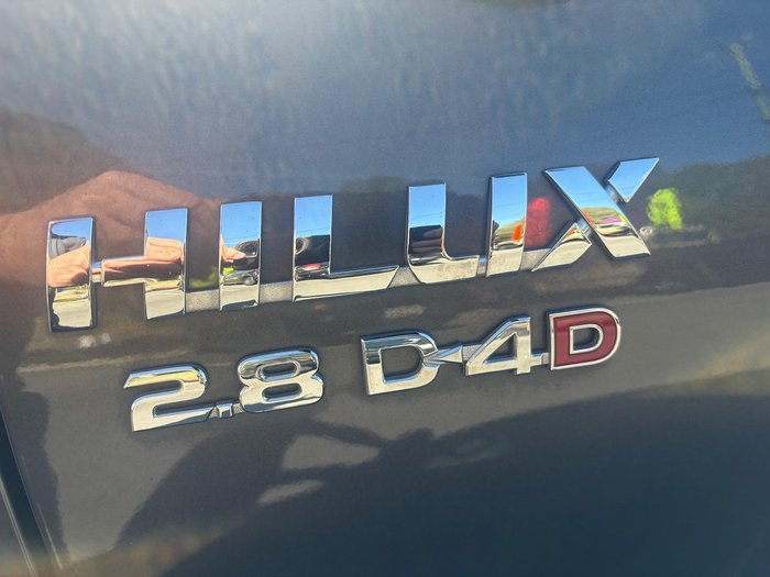 2022 Toyota Hilux SR5