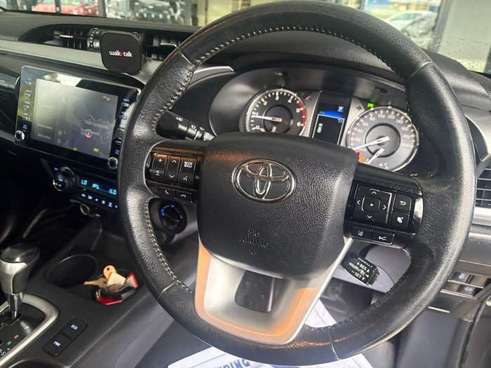 2022 Toyota Hilux SR5