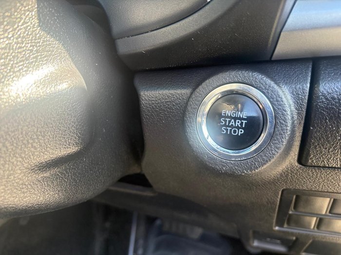 2022 Toyota Hilux SR5