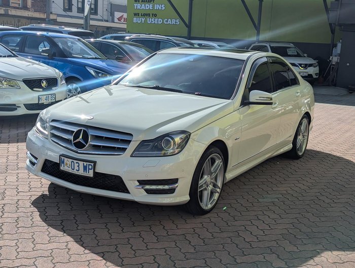 2011 Mercedes-Benz C-Class C250 BlueEFFICIENCY Avantgarde W204 MY11 Calcite white