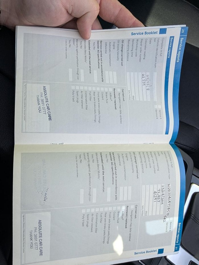 2011 Mercedes-Benz C-Class C250 BlueEFFICIENCY Avantgarde W204 MY11 Calcite white