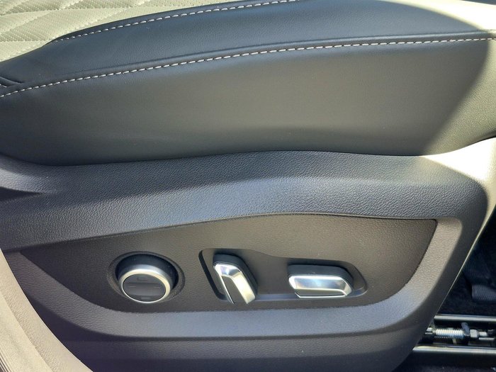 2025 Chery Tiggo 8 Pro Max Ultimate AWD MY24 AWD Lunar White