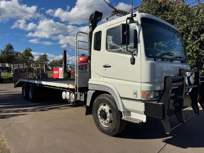 2003 Mitsubishi Fv 500