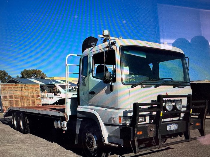 2003 Mitsubishi Fv 500 WHITE