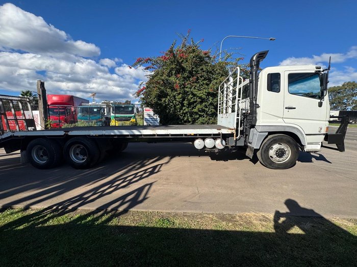 2003 Mitsubishi Fv 500