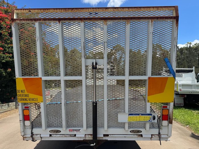 2003 Mitsubishi Fv 500 WHITE