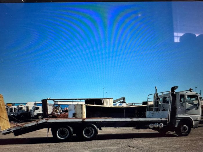 2003 Mitsubishi Fv 500 WHITE