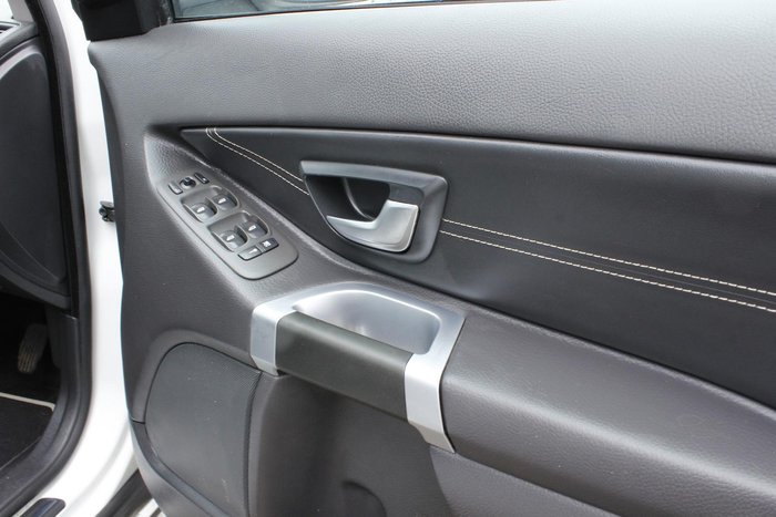 2014 Volvo XC90 D5 R-Design MY14 Four Wheel Drive Ice White