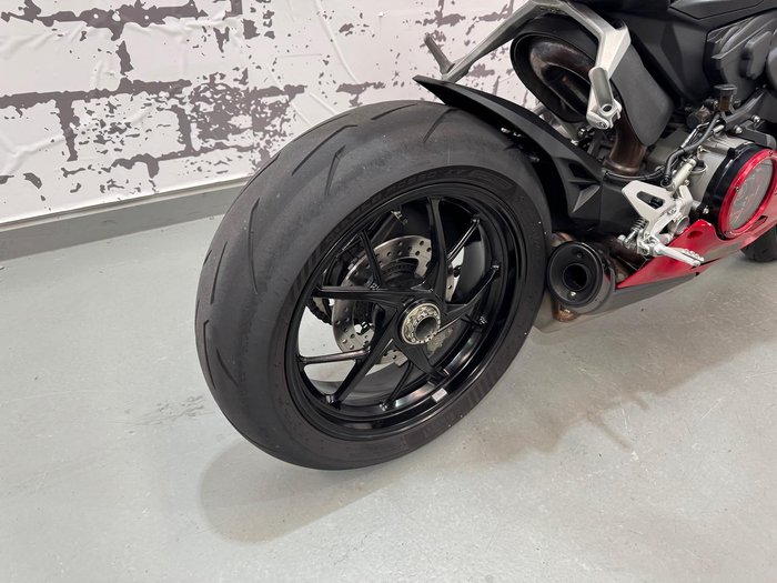 2024 Ducati Panigale V2 Panigale Red