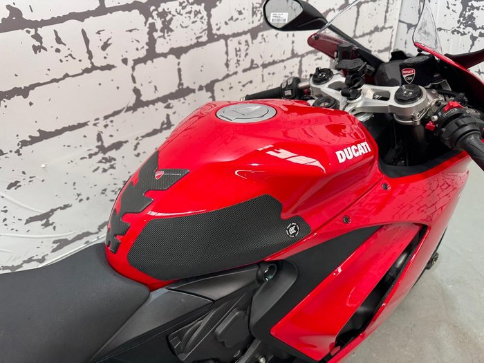 2024 Ducati Panigale V2 Panigale Red