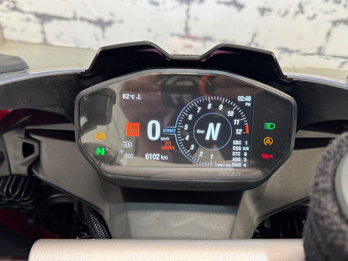 2024 Ducati Panigale V2 Panigale Red