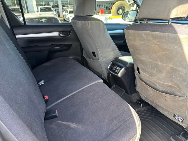 2019 Toyota Hilux HILUX 4X4 2.8L DSL D/C 6AT SR5 1Y46290 005 Silver Sky