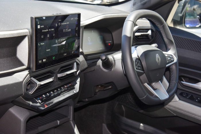 2025 Renault Duster Techno