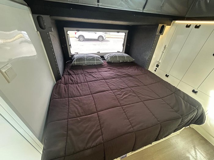 2024 Arctic Campers Frost 15S