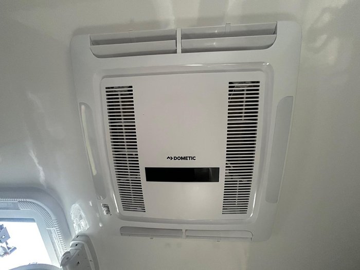 2024 Arctic Campers Frost 15S