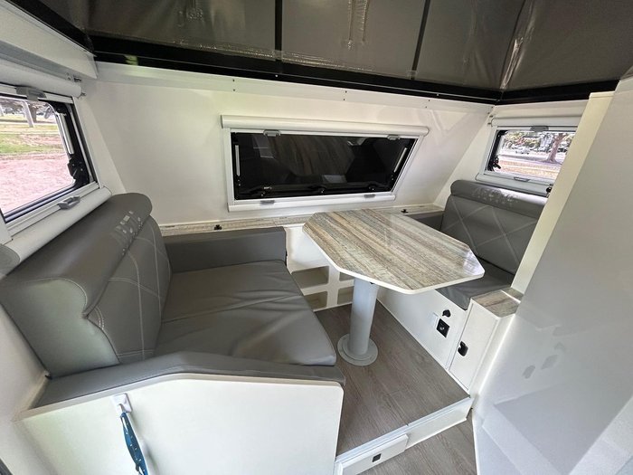 2024 Arctic Campers Frost 15S