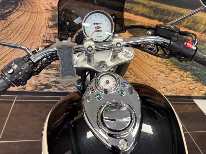 2009 Triumph SPEEDMASTER BLACK