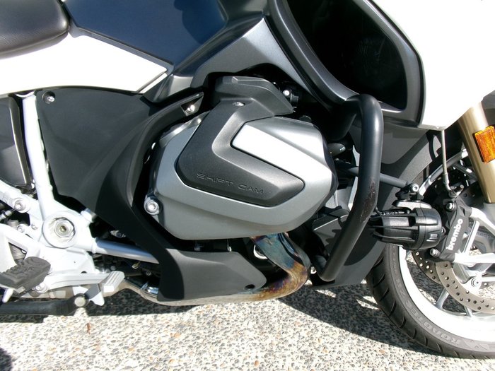 2024 BMW Motorrad R 1250 RT Alpine White 3