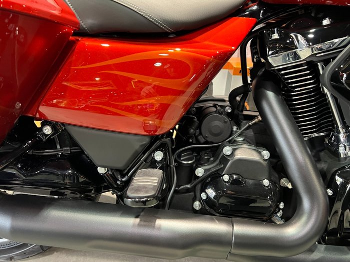 2025 Harley-davidson FLHX STREET GLIDE (117) Whiskey Firestorm