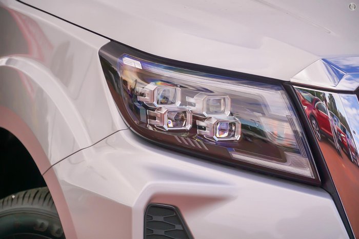 2025 Nissan Navara ST