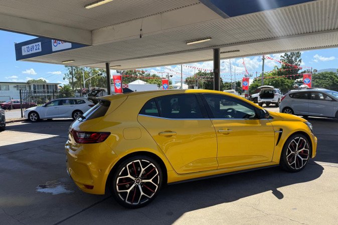 2020 RENAULT MEGANE R.S. CUP TROPHY