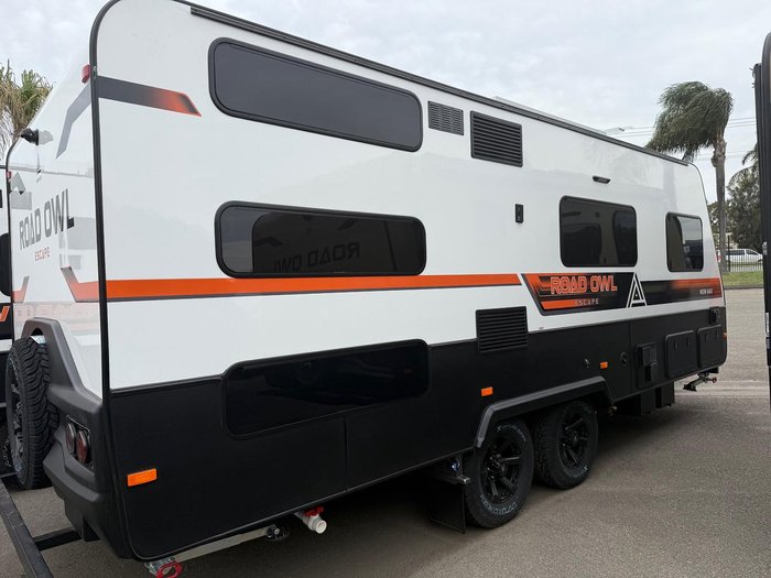 2025 New Age Caravans 19' Roadowl Escape Ro19be