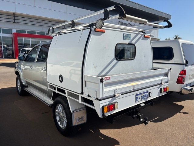 2012 Toyota Hilux HILUX 4x4 3.0L T/D D/C M/T SR5 1R61250 001 Sterling Silver