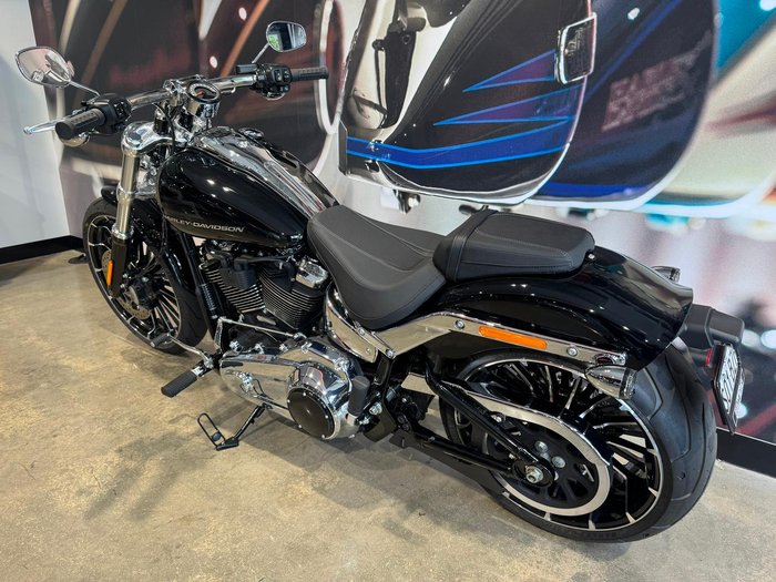 2025 Harley-Davidson Breakout 117 (FXBR) Softail Black
