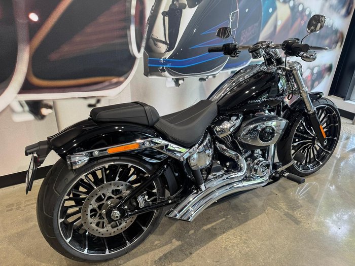 2025 Harley-Davidson Breakout 117 (FXBR) Softail Black