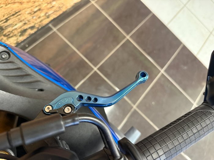 2016 Suzuki GSX-S1000F BLUE