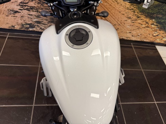 2015 Kawasaki VULCAN S ABS WHITE