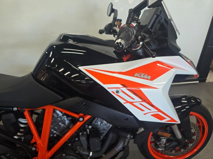 2020 Ktm 1290 SUPER DUKE GT Orange