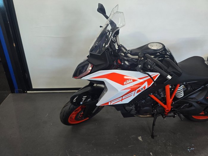 2020 Ktm 1290 SUPER DUKE GT Orange