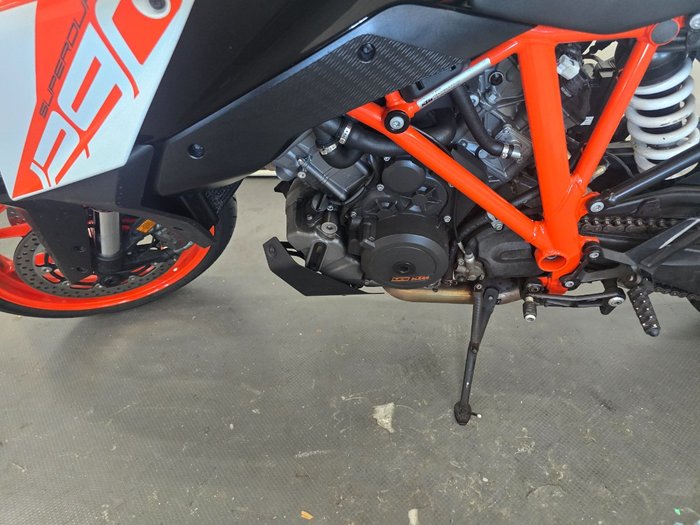 2020 Ktm 1290 SUPER DUKE GT Orange