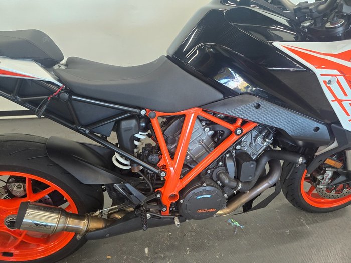 2020 Ktm 1290 SUPER DUKE GT Orange