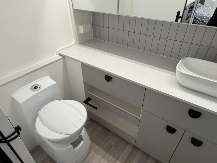 2025 Traveller 15' Destination Track